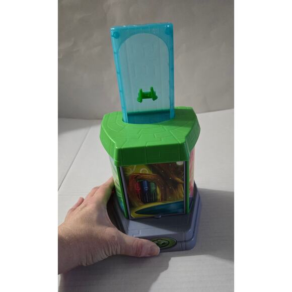 PJ Mask Gecko Transformation Play Station Green Color - Picture 2 of 12